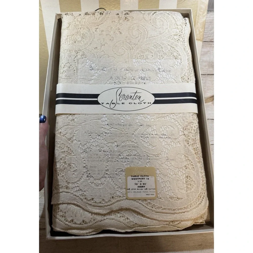 Vintage Scranton Westport #4 Ivory 70